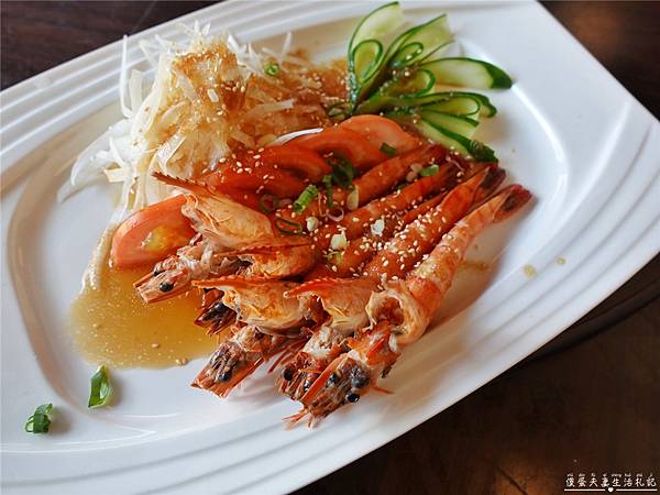 【苗栗市。美食】『水野平價日本料理』料理精緻、擺盤用心，但前台雷到不行、出餐速度極慢的日本料理專賣店！ @傻蛋夫妻生活札記