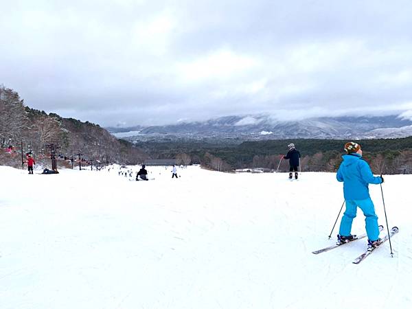 【日本福島。滑雪】『裏磐梯滑雪場』麻雀雖小五臟俱全！精緻舒服的滑雪場！ @傻蛋夫妻生活札記